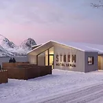 Storm Hotel Senja